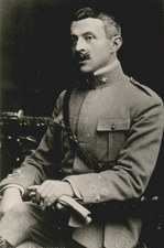Sidónio Pais, presidente da República (1917–1918), com 46 anos e 227 dias, é o chefe de Estado da República que viveu menos anos.
