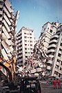 Eingestürzte Hochhäuser in Taichung 1999