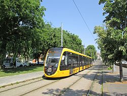 Raitiovaunu Budapestin katukuvassa