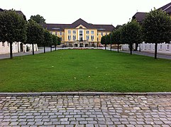 Südliche Allee in Richtung Park