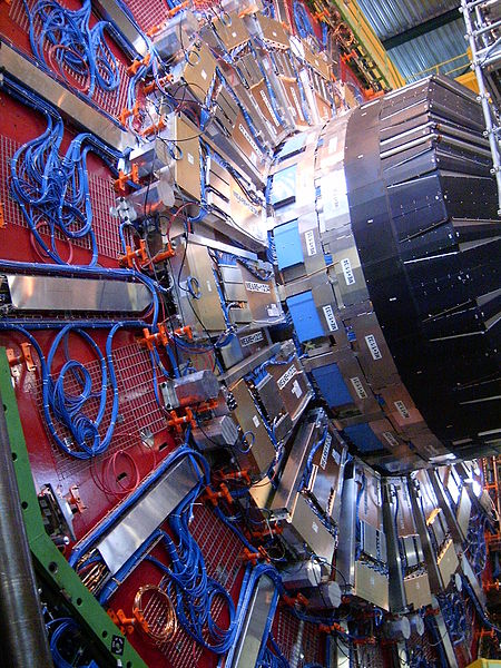 450px-CERN_CMS_endcap_2005_October.jpg