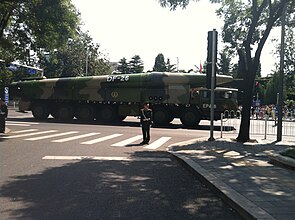 Eine Dongfeng 26 während einer Militärparade in Peking am 3. September 2015