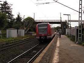 S6 ĉe Berkersheim-stacio, ligita por urbocentro