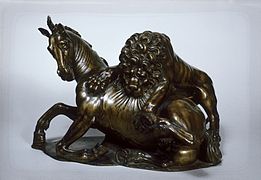 León atacando a un caballo (recreación renacentista de un grupo escultórico antiguo conservado en el Palazzo dei Conservatori de Roma, Giambologna, ca. 1589).[29]​
