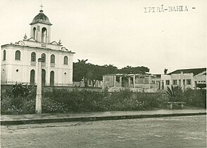 Igreja Matriz Senhora Sant'Ana e Praça da Bandeira, hoje, Praça Roberto Cintra, no passado