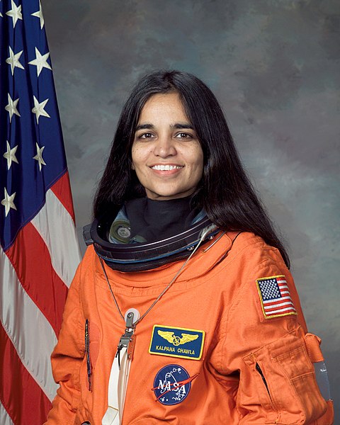 దస్త్రం:Kalpana Chawla, NASA photo portrait in orange suit.jpg