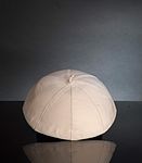 Zucchetto (pileolus, soli deo, skullcap) gjord av silkes-moaré - buren av Påven