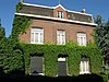 Hoogstamboomgaarden met woning en bedrijfsgebouwen