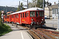 Wendezug. Der Triebwagen von Bild 3 mit einem Steuerwagen (mit Führer­stand und Wendezugsteuerung)