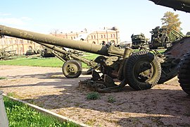 240-мм миномёт М-240 52-М-864 в Артиллерийском музее Санкт-Петербурга