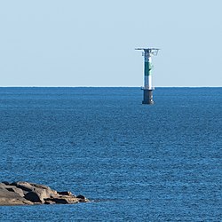 Brandskärs flaks fyr sedd från Draget på södra Malmön