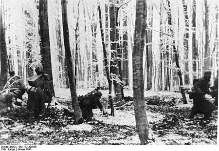 Bundesarchiv Bild 183-J28586, Ardennenoffensive.jpg