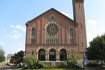 English: City Hall, Chicopee, Massachusetts, S...