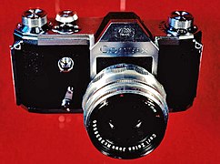 Contax S de 1949 – la unua kvinprisma spegula fotilo