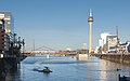 Düsseldorf, le port avec la tour (la Rheinturm)