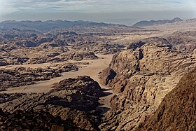 Vue depuis le sommet du djebel Umm ad Dami.