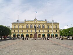 L'hôtel de ville.