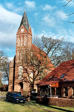 Kyrka i Kenz.