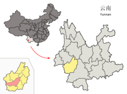 Расположение округа Гэнма (розовый) и города Линькан (желтый) в провинции Юньнань
