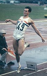 Der Olympiasieger von 1964 und Europameister von 1966 Lynn Davies kam auf den vierten Platz