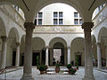 Cortile di Palazzo Piccolomini