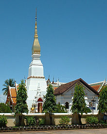 Phra That Choeng Chum.jpg