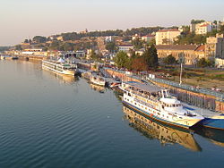 http://upload.wikimedia.org/wikipedia/commons/thumb/9/9d/Sava_port_Belgrade.jpg/250px-Sava_port_Belgrade.jpg