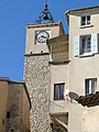 Tour de l'Horloge. La cloche vient de la chartreuse de Durbon fondée en 1116 à Saint-Julien-en-Beauchêne et fermée en 1791