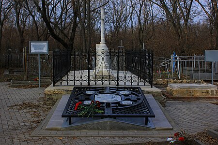 Вход в усыпальницу Александра Борисовича Лакиера и его семьи в Таганроге. Разработка таганрогской дизайн-студии Владимира Елитенко.