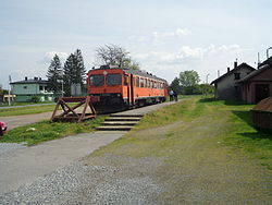 Banova Jaruga, željeznička stanica