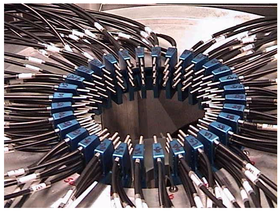 Diffuse Optical Tomography - fiber-optic array - journal.pone.0045714.g001.png