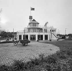 Pavilion De Bloemert