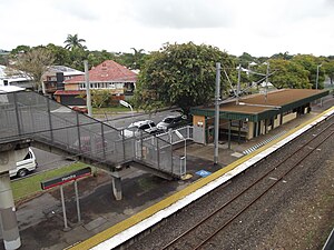 Hendra Railway Station, Queensland, July 2012.JPG