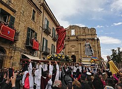 Piazza madrice - domenica di Pasqua