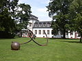 Sculptuur van Alf Lechner in het beeldenpark