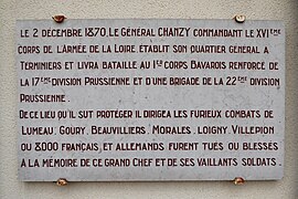 Plaque sur la façade de la mairie de Terminiers en hommage au général Chanzy.