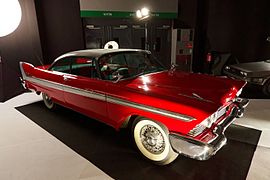 Une Plymouth Fury rouge de 1957