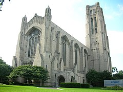 Rockefeller Chapel, constructed in 1928, was designed by Bertram Goodhue in the neo-Gothic style.