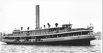 «Kuttabul» fra 1923 som 2000-passasjeres ferge fram til 1932.