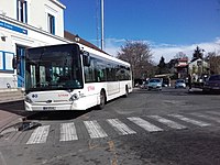 Heuliez GX 327 no 525 en gare de Montgeron - Crosne.