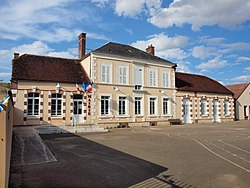 Skyline of Villemer