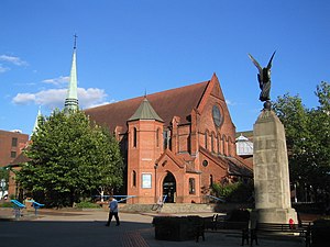 Praça no centro de Woking