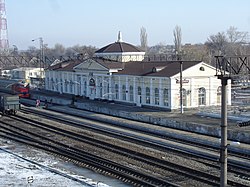 Вид вокзала с переходного моста