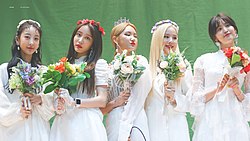 EXID vuonna 2019 Oikealta vasemmalle: Hyelin, Hani, LE, Solji ja Jeonghwa