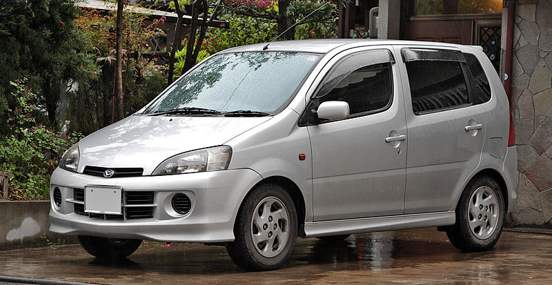 daihatsu yrv 2008