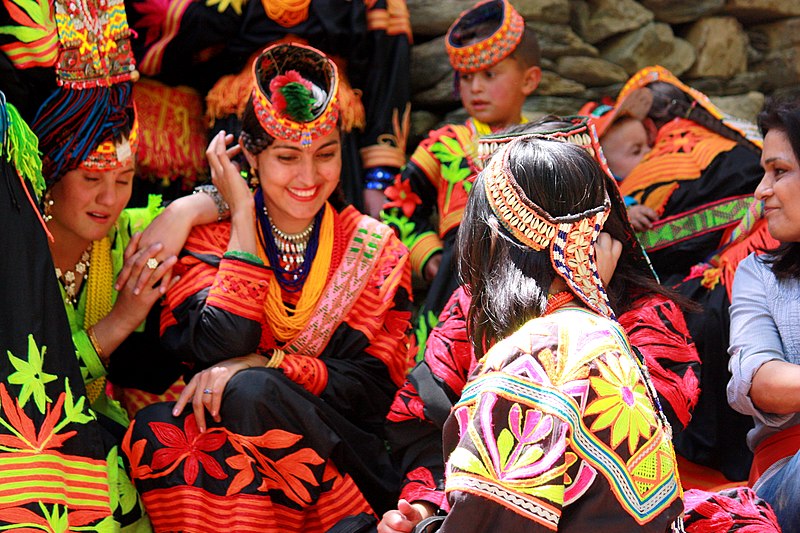 File:Kalash women traditional clothing.jpg