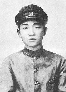 Kim Il-sung in 1927.jpg