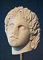 Мраморна глава, изобразяваща Александър Велики (325 – 300 пр. Хр.), открита около Енидже Вардар