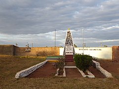 Denkmal für die mosambikanischen Helden (Monumento aos Heróis Moçambicanos) im Zentrum von Mandimba