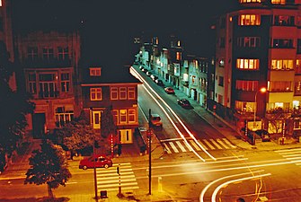 L'ambassade du Guatemala, vue de nuit.